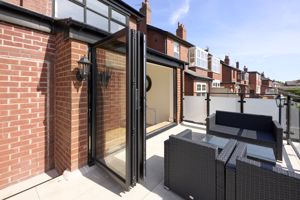 Photo 27- click for photo gallery